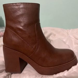 Dirty Laundry Brown Groovy Platform Boots